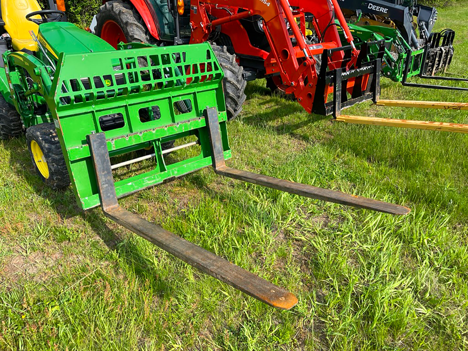 Heavy Duty Pallet Forks (4,200 lb Load Capacity) with Headache Rack by HLA