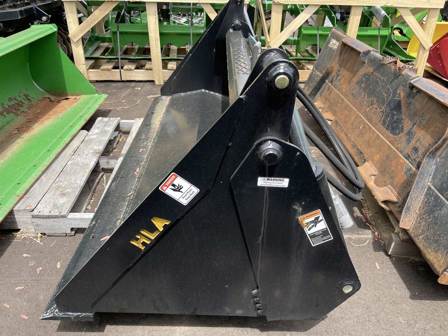 Side View of 4-In-1 Bucket